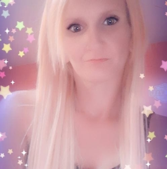 Meet your Posher, Katina - Picture 1 of 1